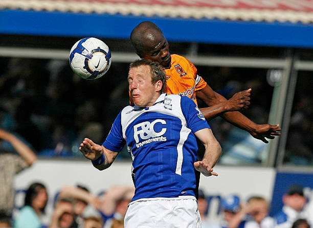 多名球员和 多名球员和