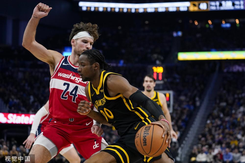 场安插一名 场安插一名