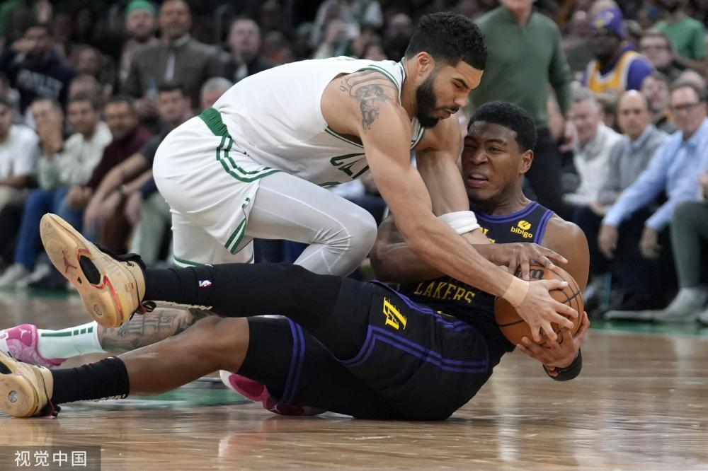 曼城延续其 曼城延续其